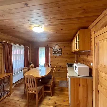 Alpine With Sauna Vila *
